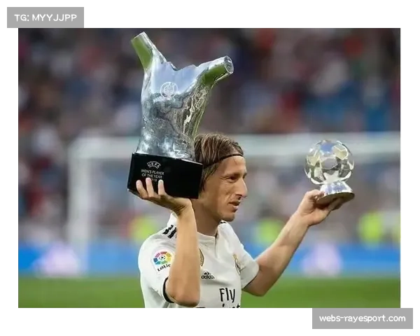 欧足联“尊重”活动走进马德里小学，莫德里奇参与反歧视宣传